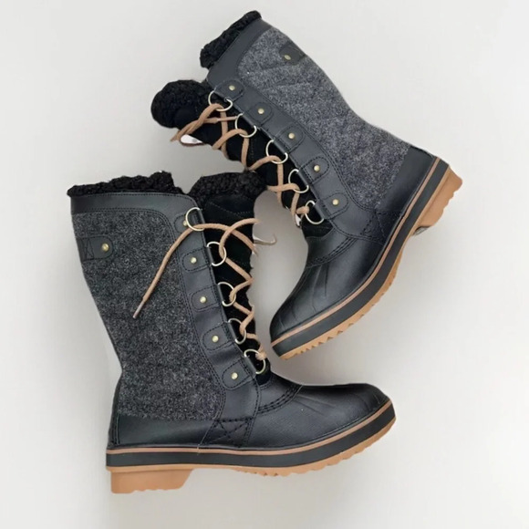 Sorel Black and Gray Winter Boots - Picture 1 of 11